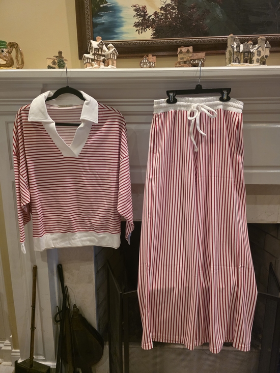Zenana Outfitters Pants - Zenana Outfitters Red & White Striped Wide-Leg Pant And Top  Set with Collar